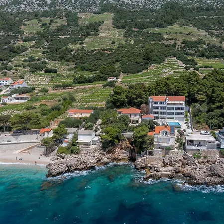 Nikolica Peljesac 公寓